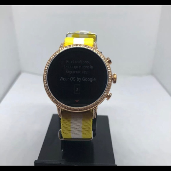 Gold Fossil Watch Series 4 Like new!